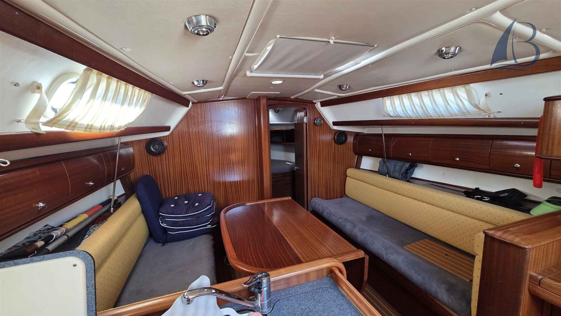 Motorboot Bavaria 36-2