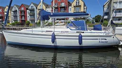 Motorboot Bavaria 36-2