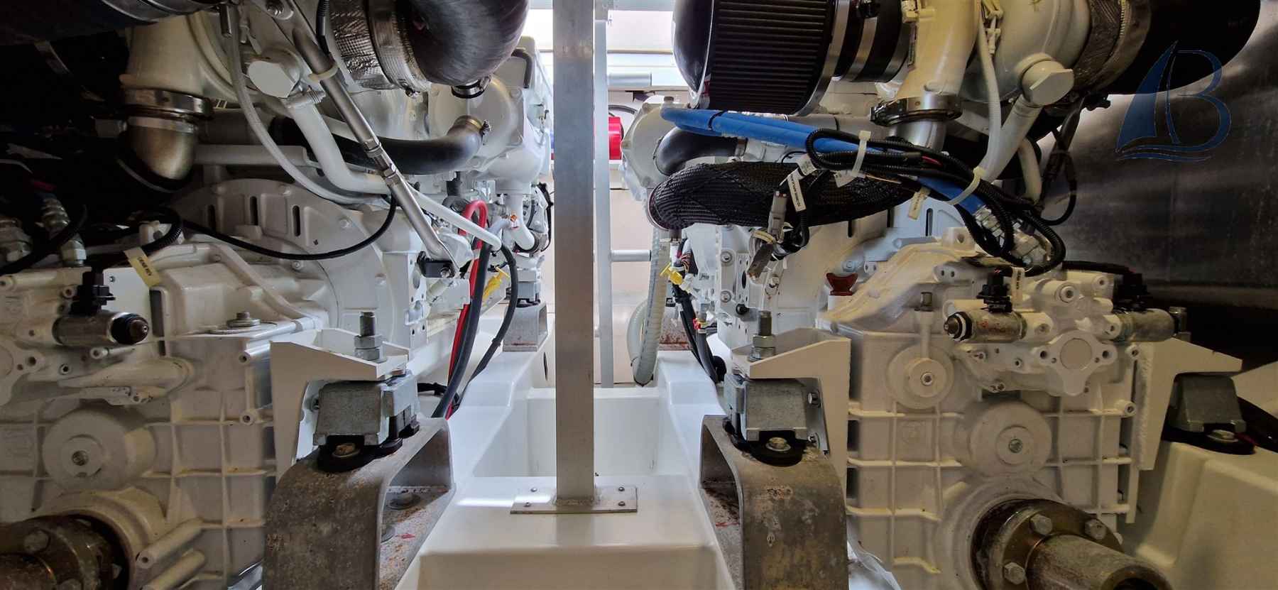 Motorboot Jeanneau Velasco 43f