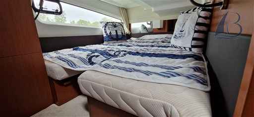 Motorboot Jeanneau Velasco 43f