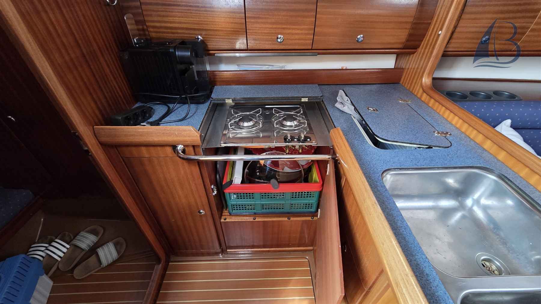 Motorboot Bavaria 36-2