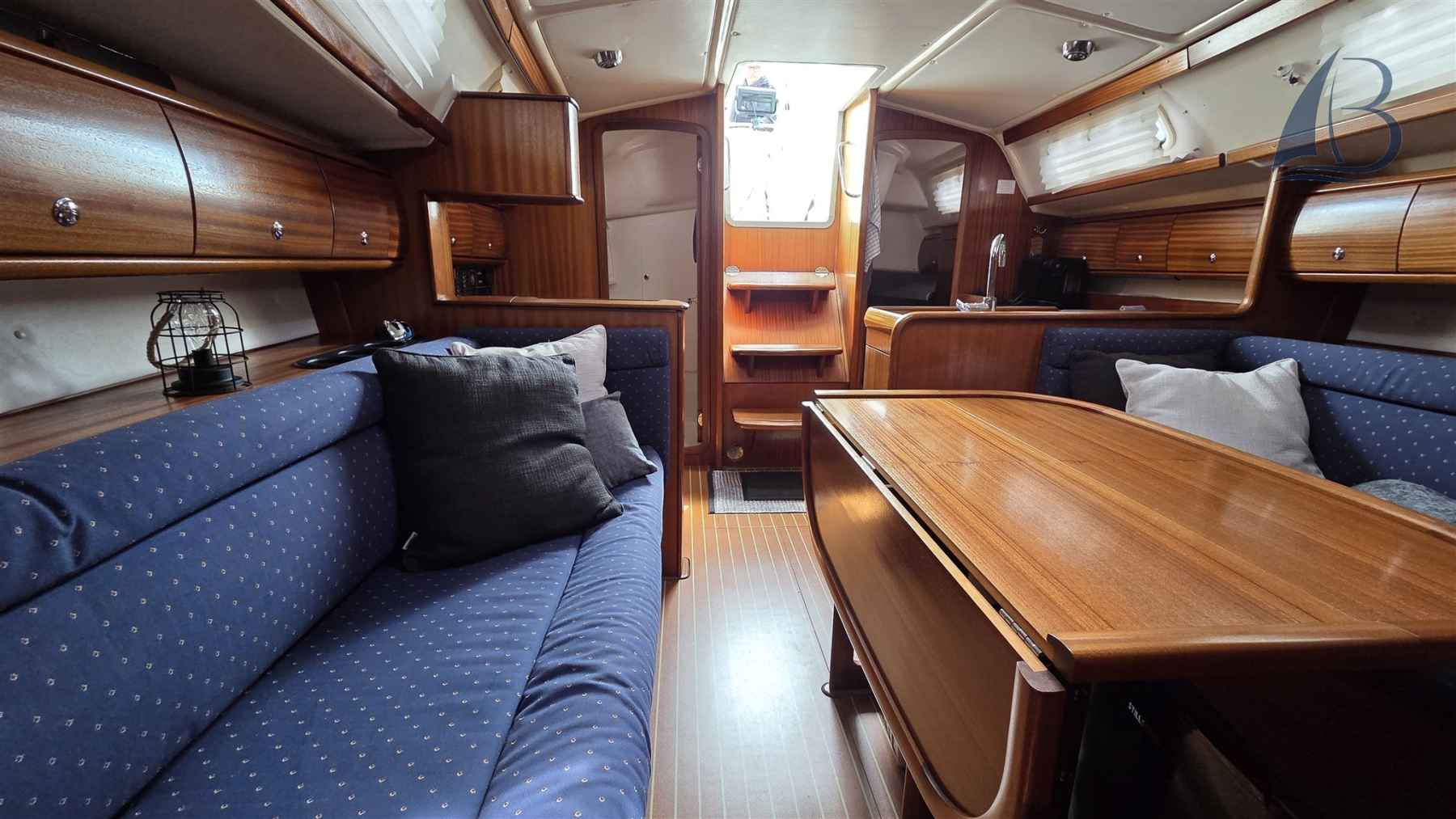 Motorboot Bavaria 36-2