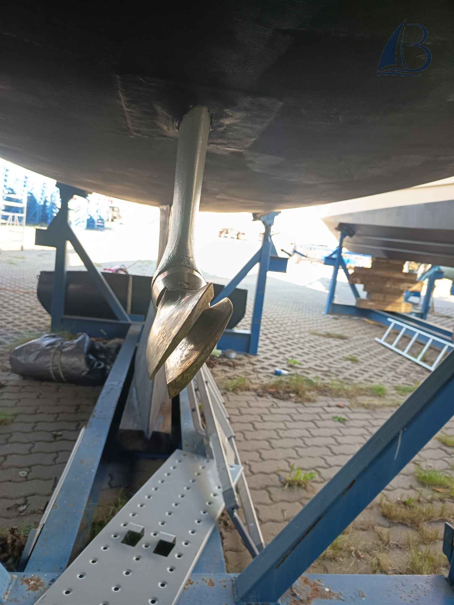 Motorboot Bavaria 36-2