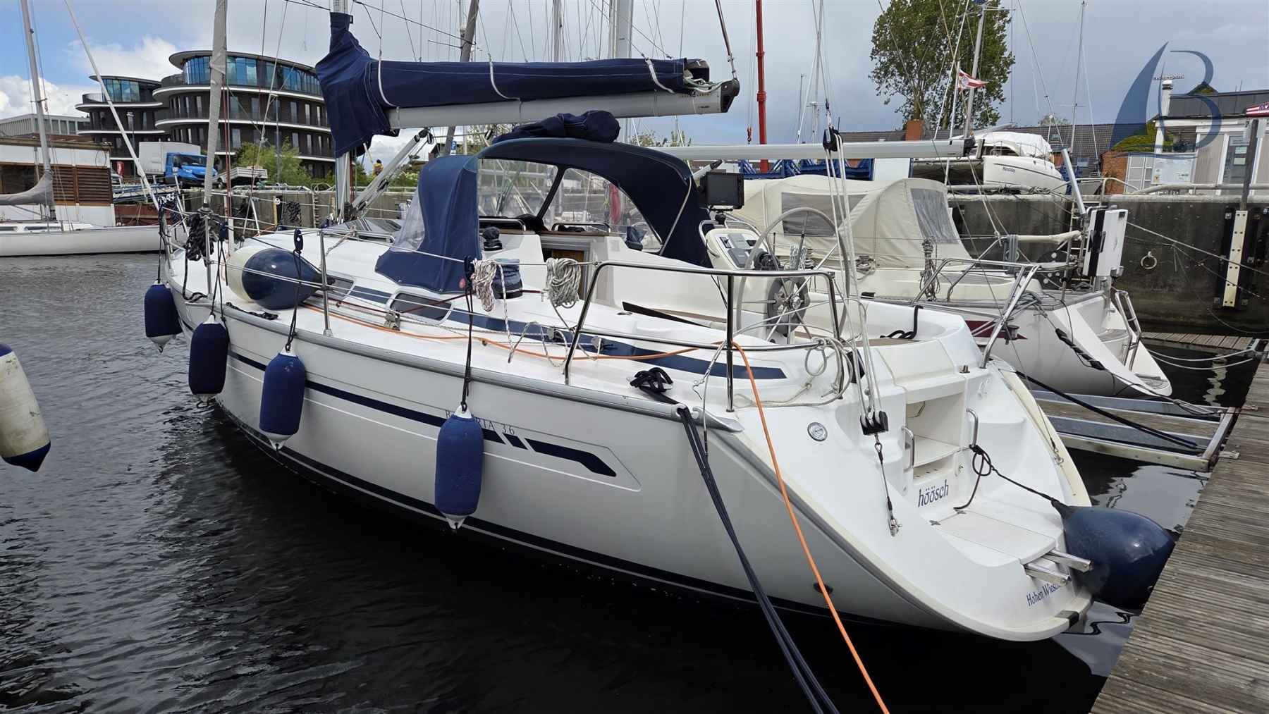 Motorboot Bavaria 36-2