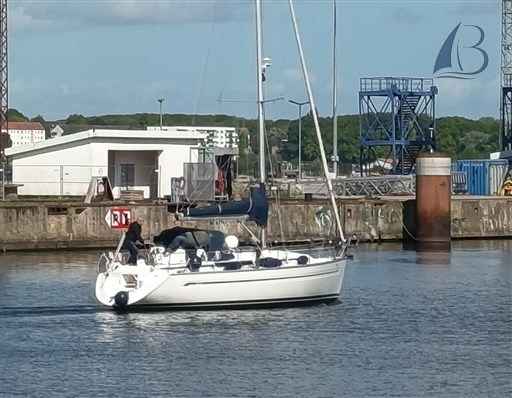Motorboot Bavaria 36-2