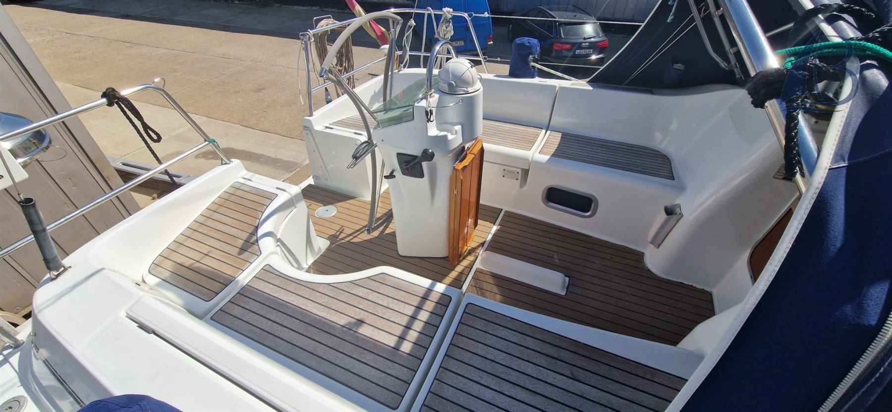 Motorboot Beneteau Oceanis 361 Lift Keel