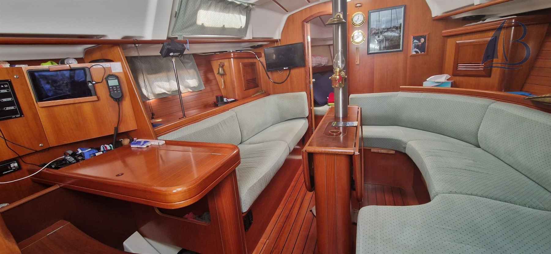 Motorboot Beneteau Oceanis 361 Lift Keel