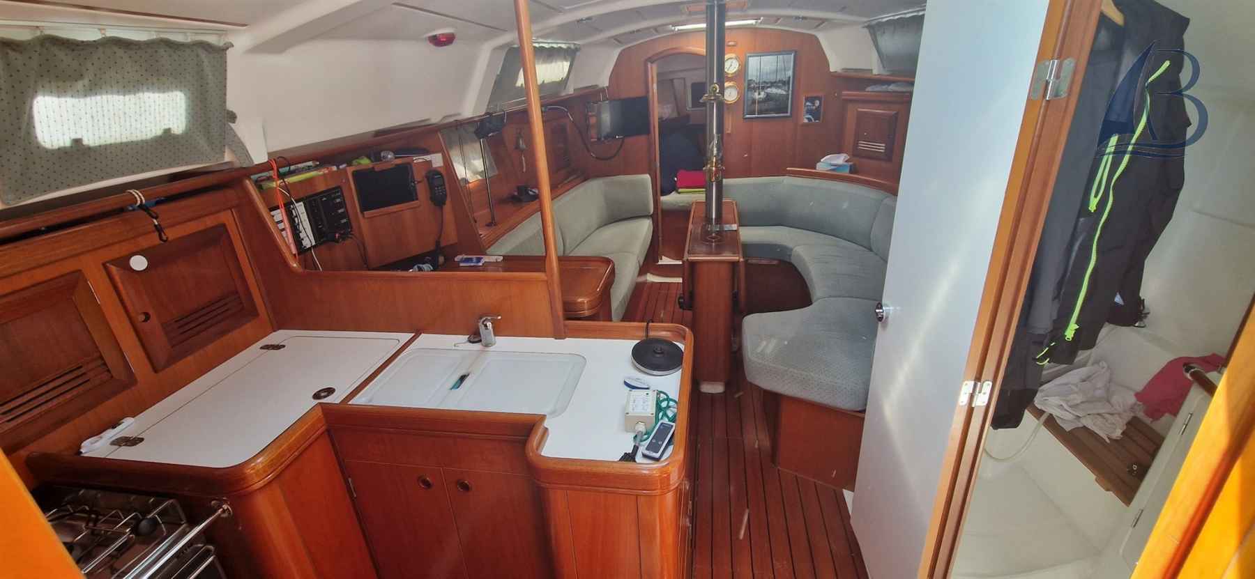 Motorboot Beneteau Oceanis 361 Lift Keel