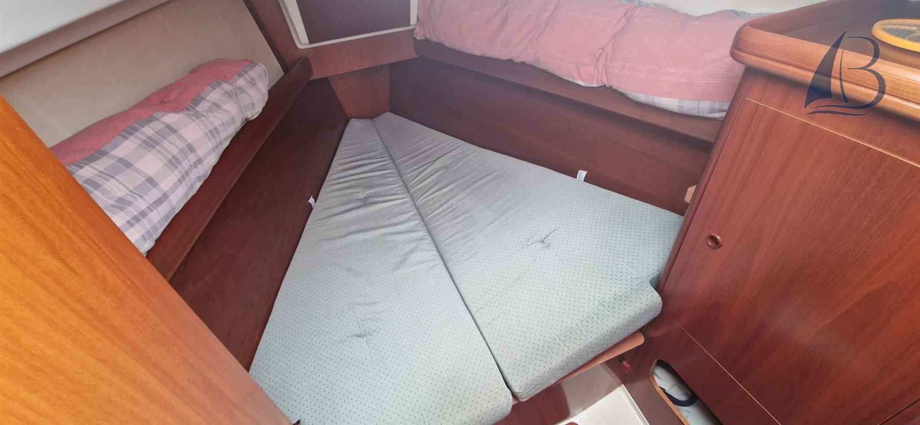 Motorboot Beneteau Oceanis 361 Lift Keel