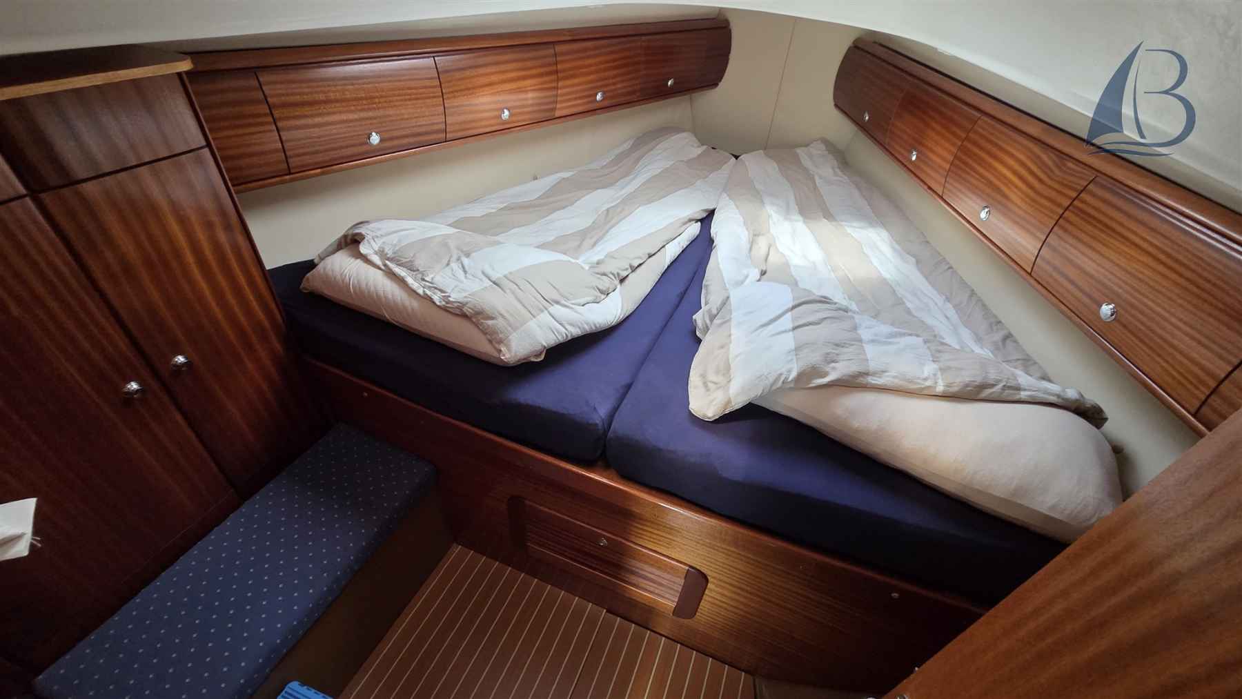 Motorboot Bavaria 36-2