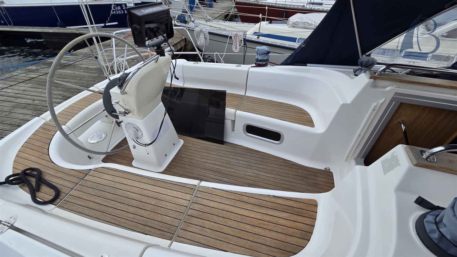 Motorboot Bavaria 36-2