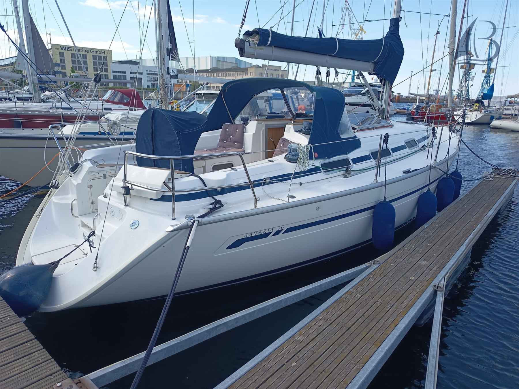 Motorboot Bavaria 36-2