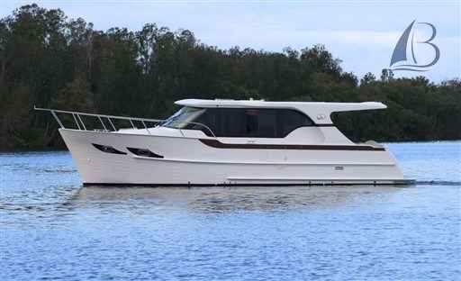 Motorboot Baltic Integrity 380 Sx
