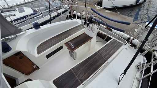 Motorboot Bavaria Cruiser 32 Short Keel