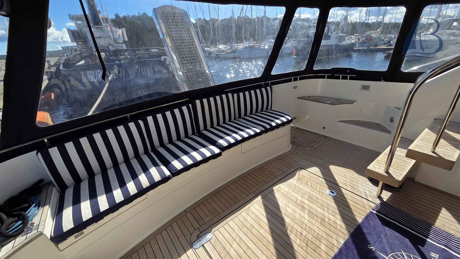 Motorboot Fairline Phantom 46