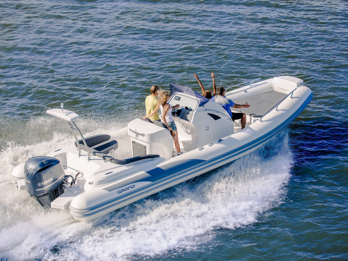 Motorboot GRAND G850 HL