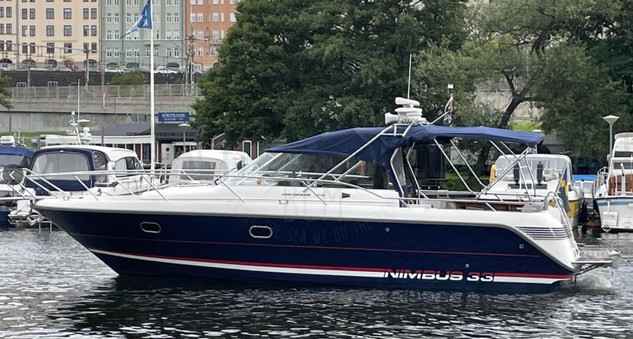 Motorboot Nimbus 33 Nova