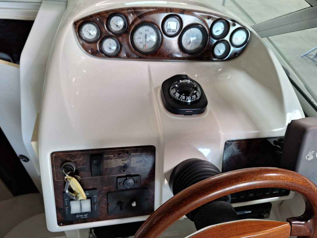 Motorboot Doral 270 SC