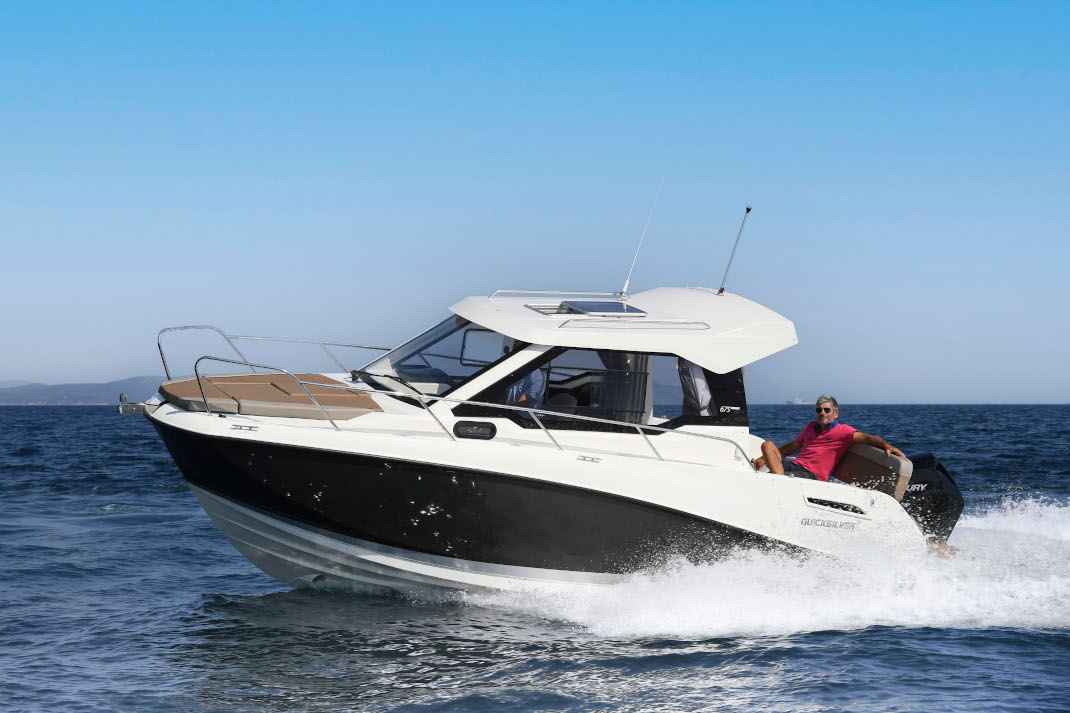 Motorboot Quicksilver Activ 875 Sundeck