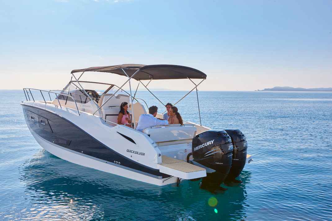 Motorboot Quicksilver 755 Sundeck