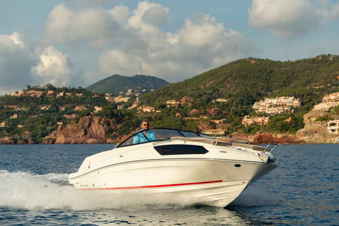 Motorboot Bayliner VR6 Cuddy IB