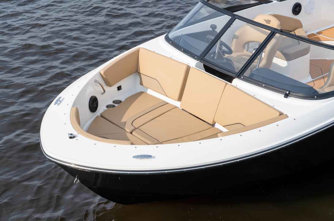 Motorboot Bayliner V20