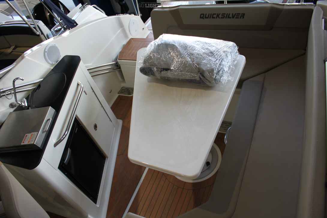 Motorboot Quicksilver Activ 805 Cruiser
