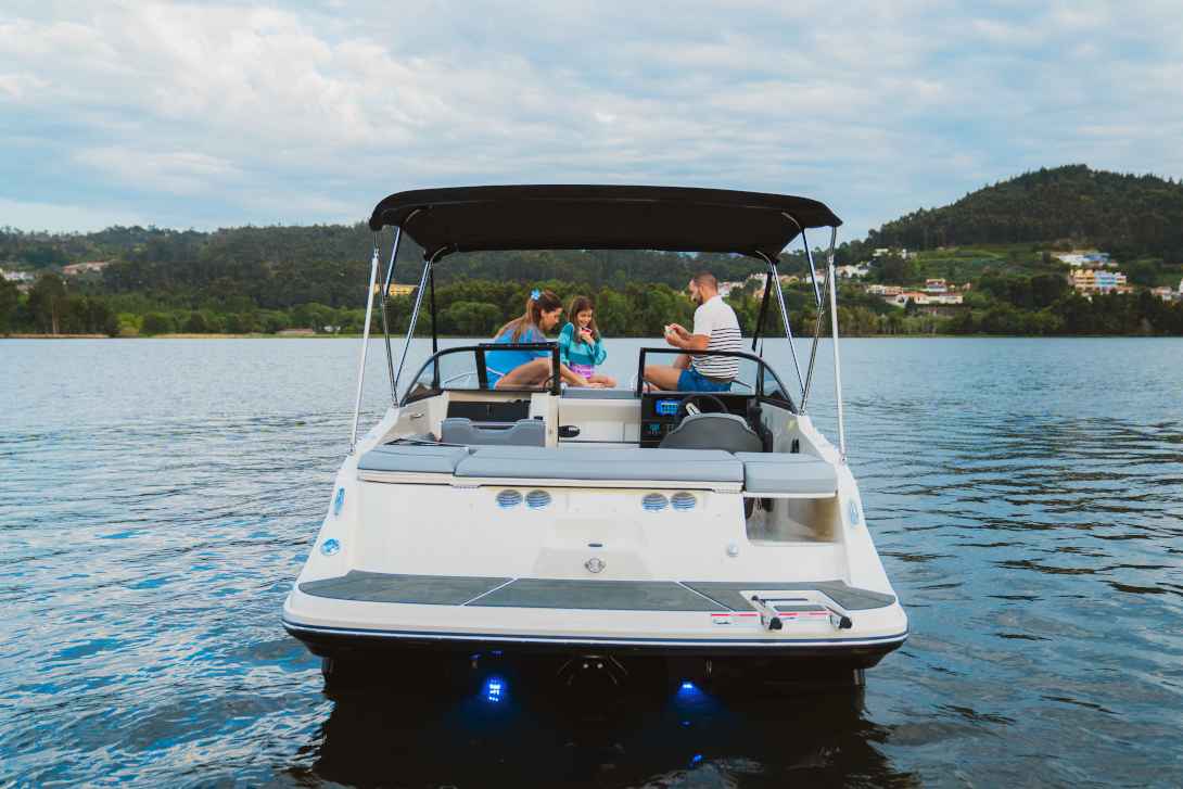 Motorboot Bayliner C21i
