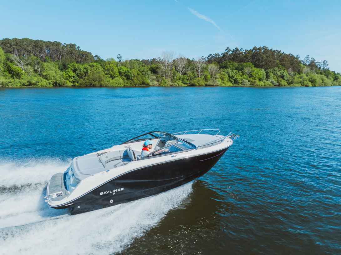 Motorboot Bayliner C21i