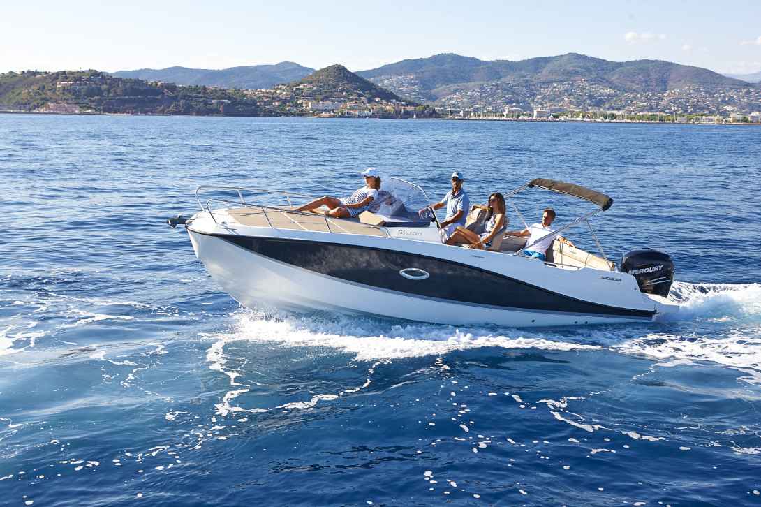 Motorboot Quicksilver Activ 755 Sundeck