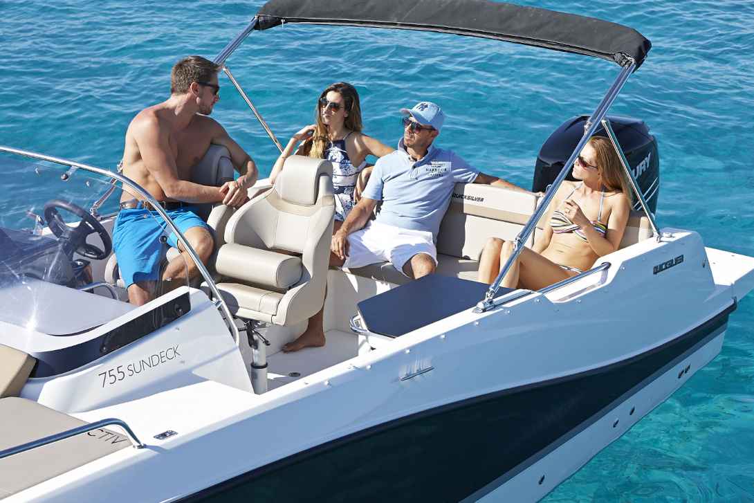 Motorboot Quicksilver Activ 755 Sundeck