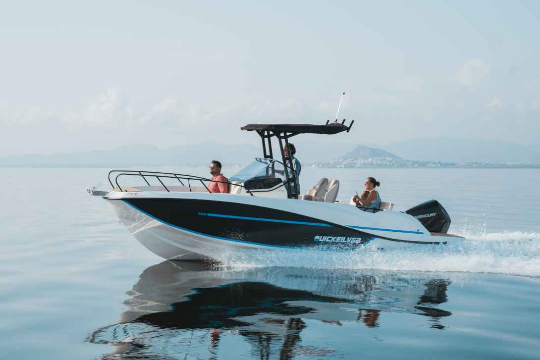 Motorboot Quicksilver Activ 705 Open