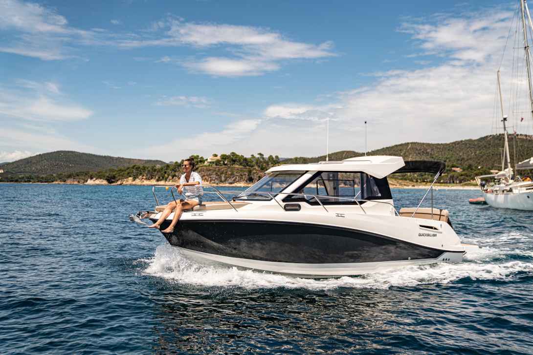 Motorboot Quicksilver Activ 705 Weekend