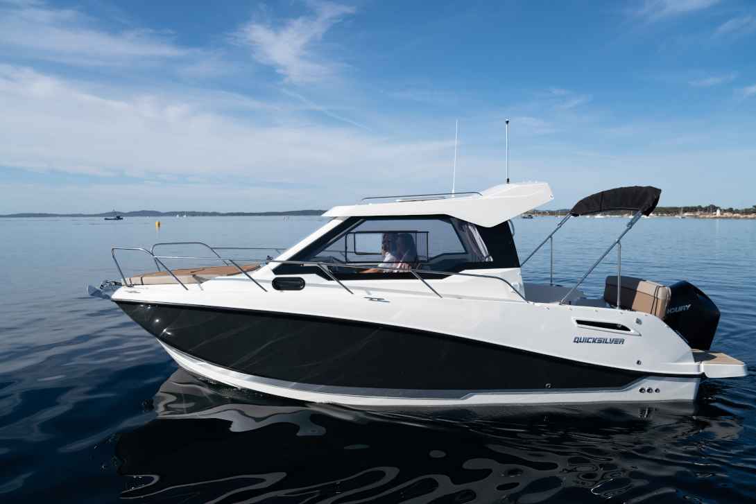 Motorboot Quicksilver Activ 705 Weekend