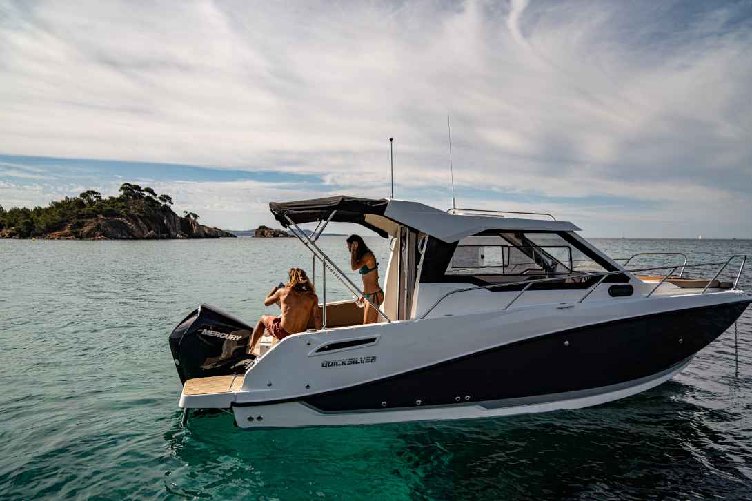 Motorboot Quicksilver Activ 705 Weekend