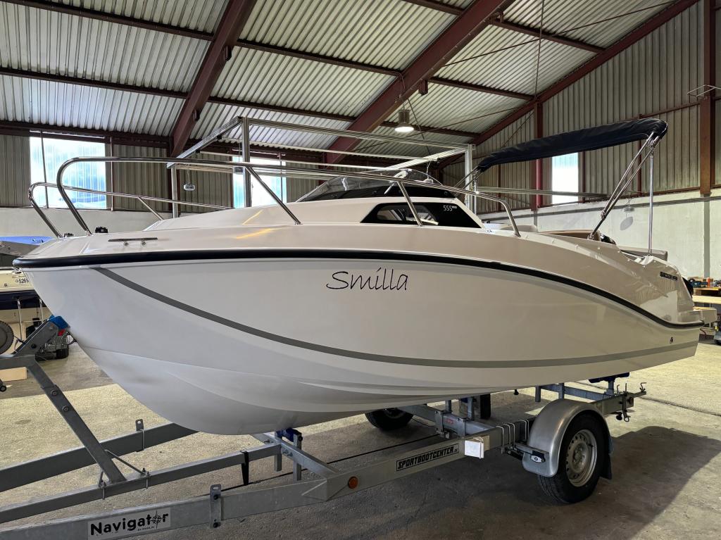 Motorboot Quicksilver Activ 555 Cabin mit Mercury 80 PS