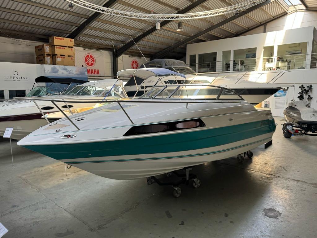 Motorboot Bayliner 240 XLE Cutter
