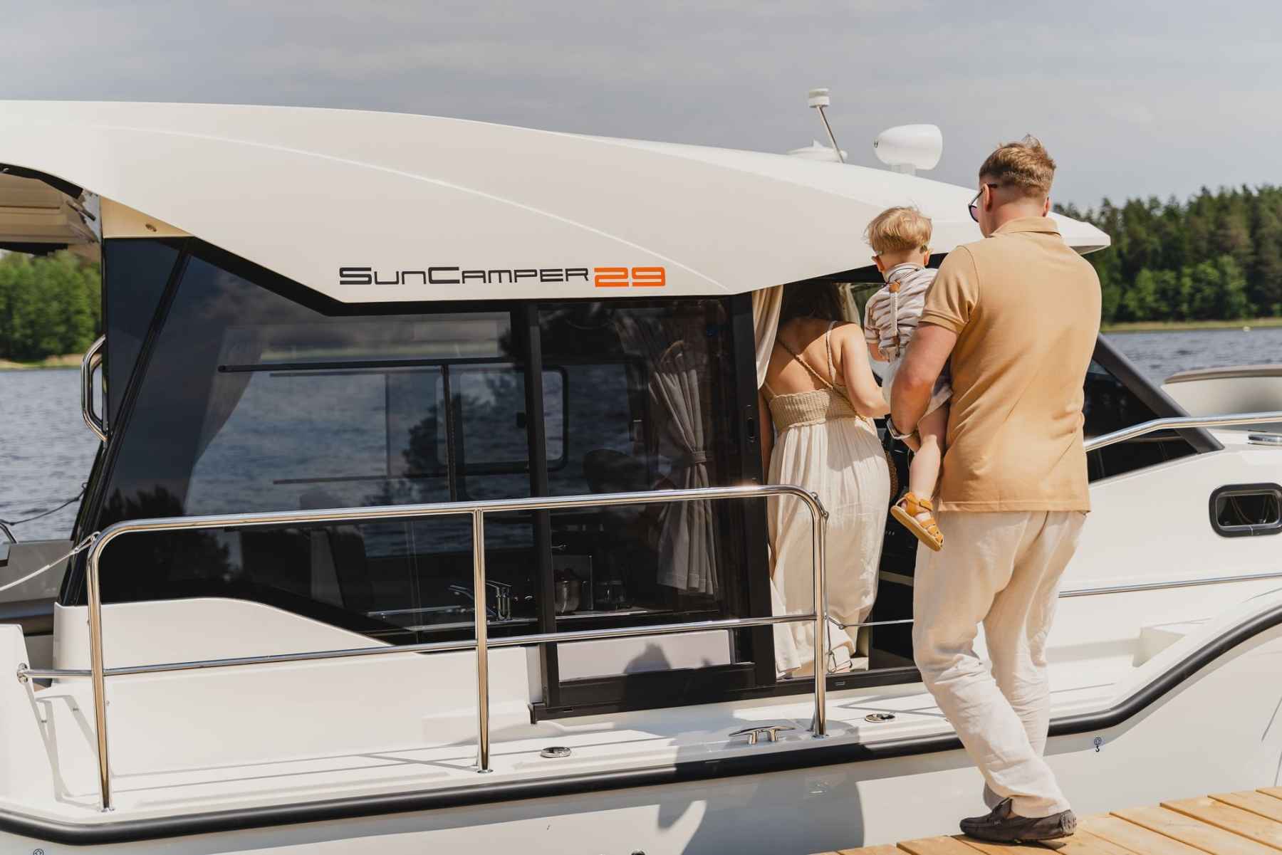 Motorboot IMPOL SunCamper 31