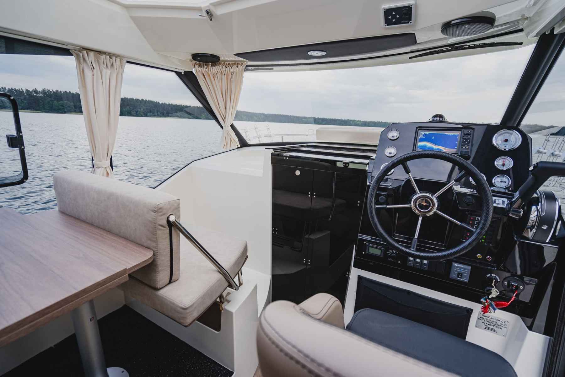 Motorboot IMPOL SunCamper 31