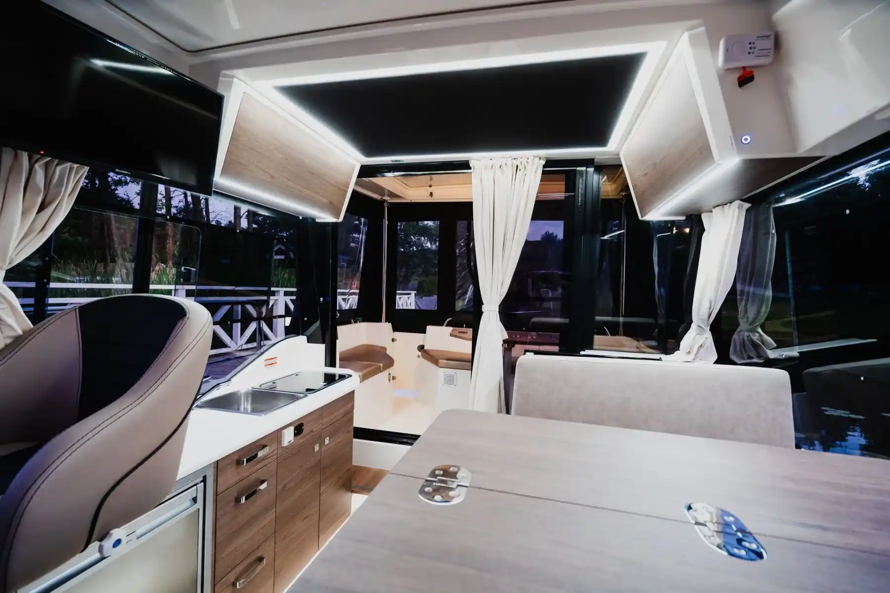 Motorboot IMPOL SunCamper 31
