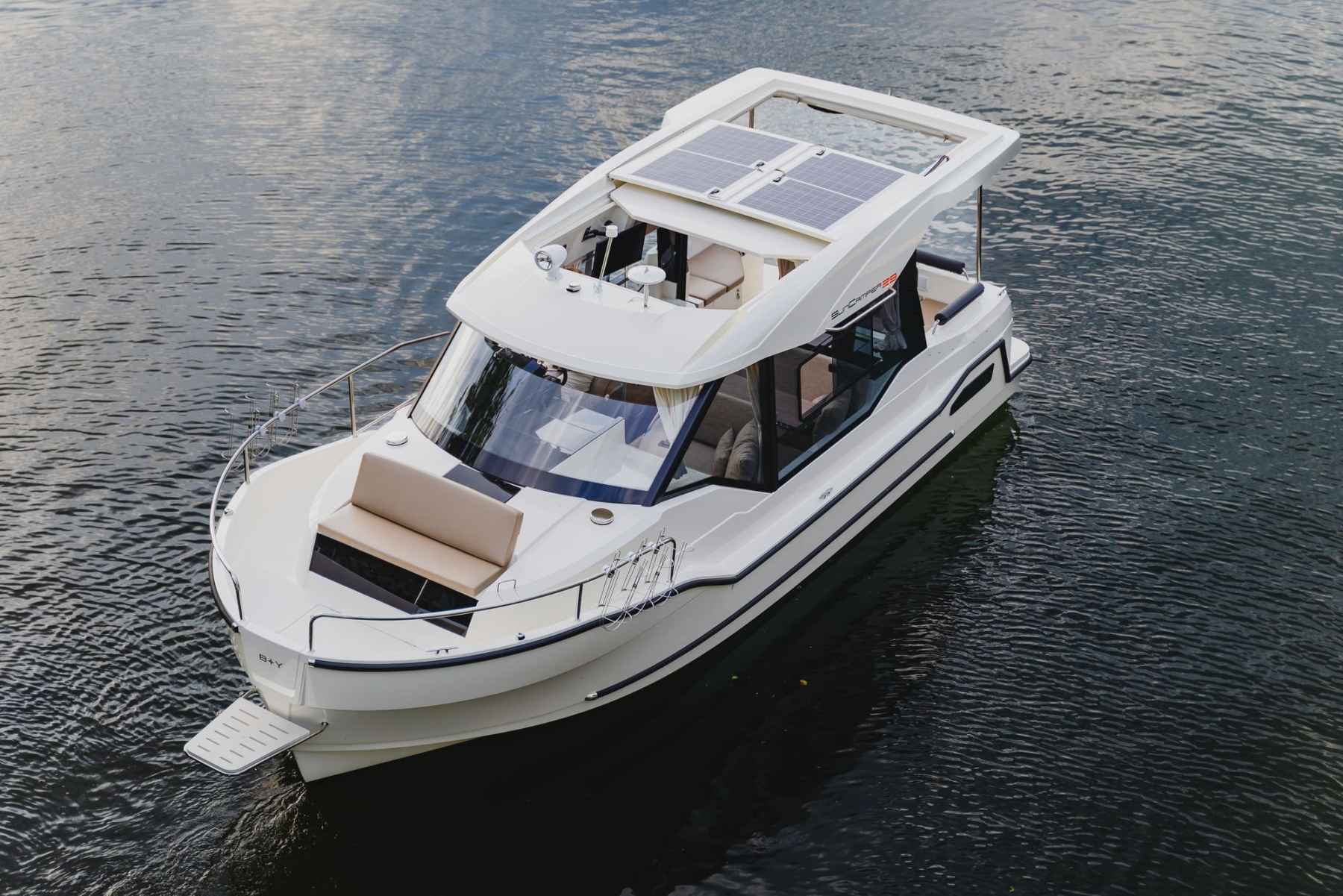 Motorboot IMPOL SunCamper 31
