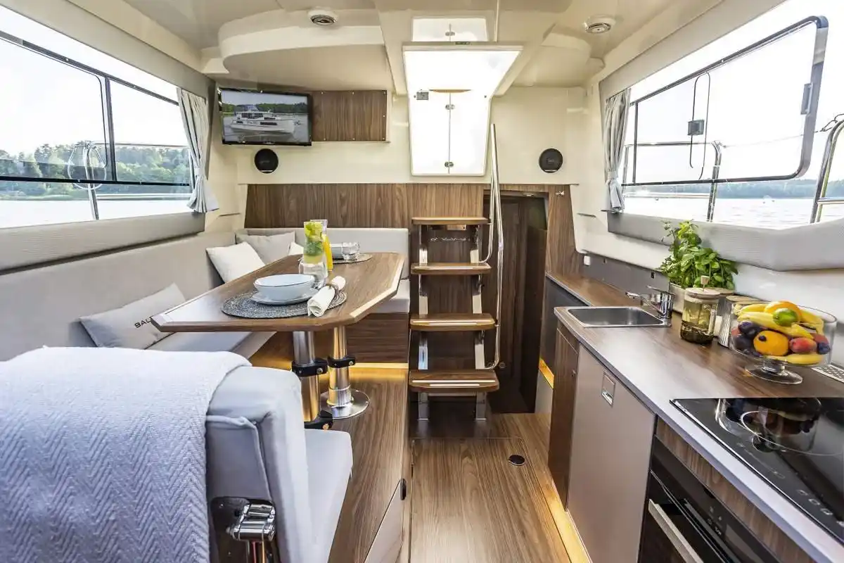 Motorboot IMPOL Yacht & Bootshandel Balt 37 Grand