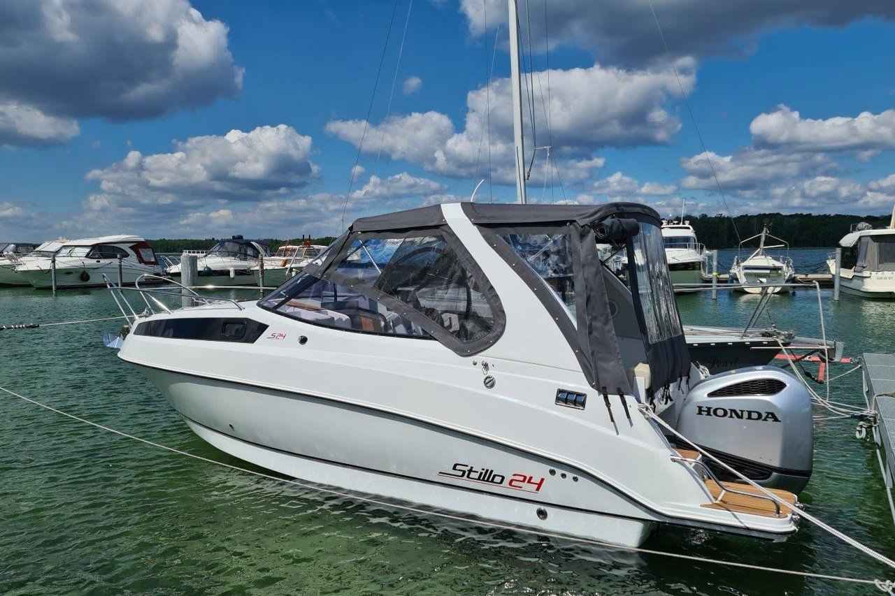Motorboot Stillo 24