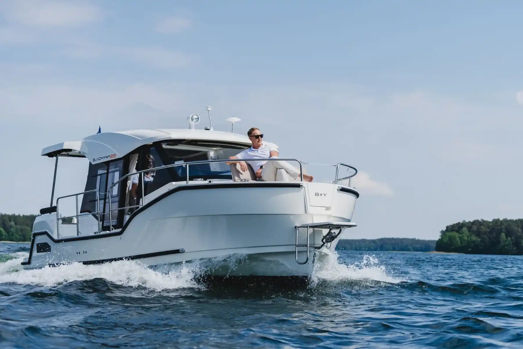 Motorboot IMPOL Yacht & Bootshandel SunCamper 29
