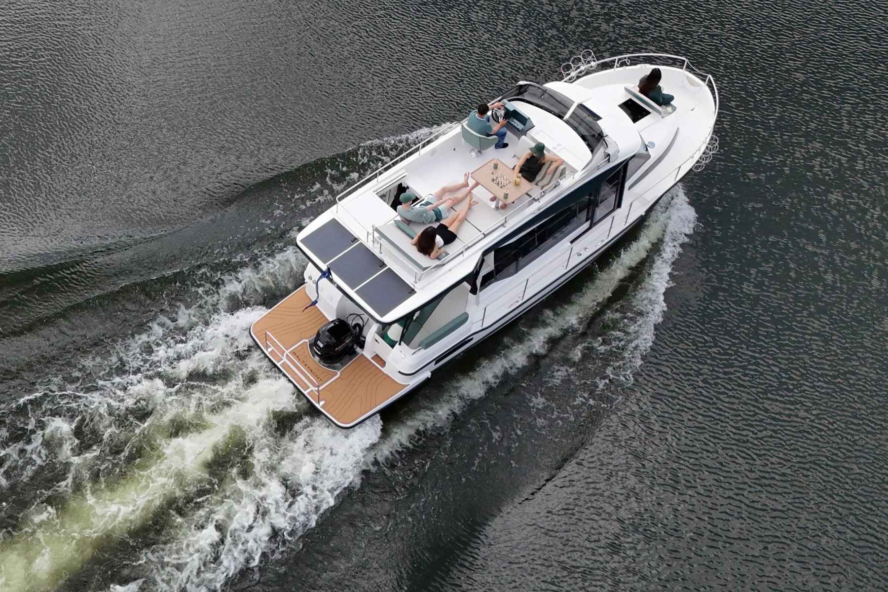 Motorboot IMPOL Yacht & Bootshandel SunCamper 36