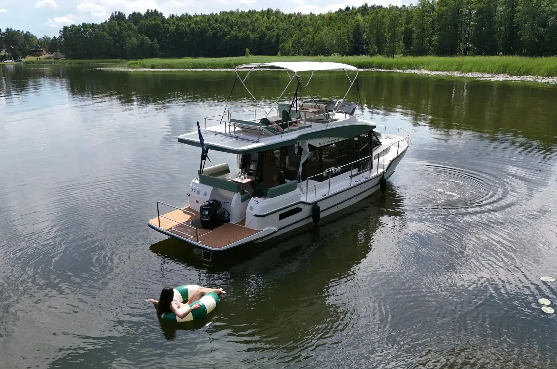 Motorboot IMPOL Yacht & Bootshandel SunCamper 36
