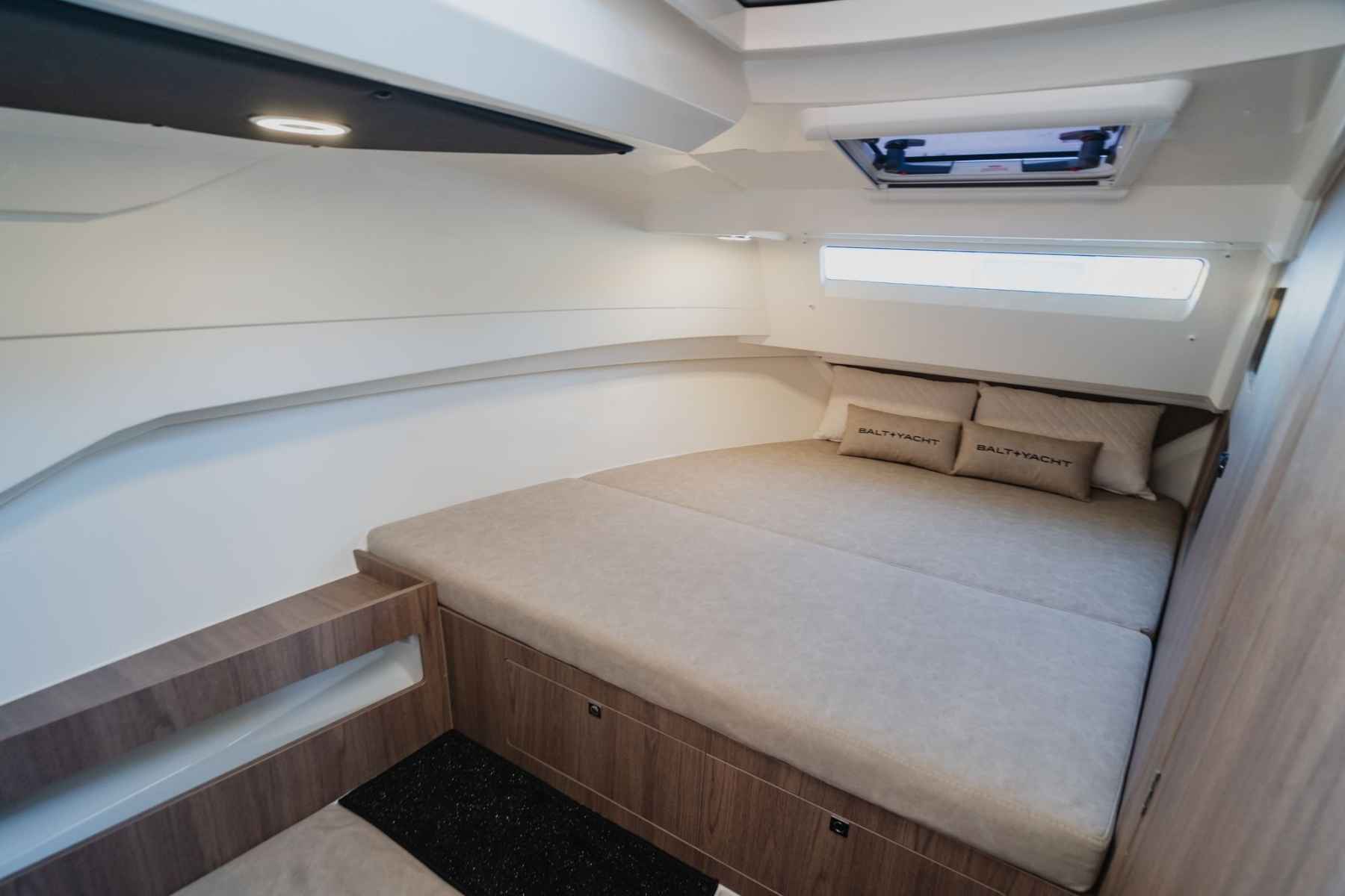 Motorboot IMPOL Yacht & Bootshandel SunCamper 29