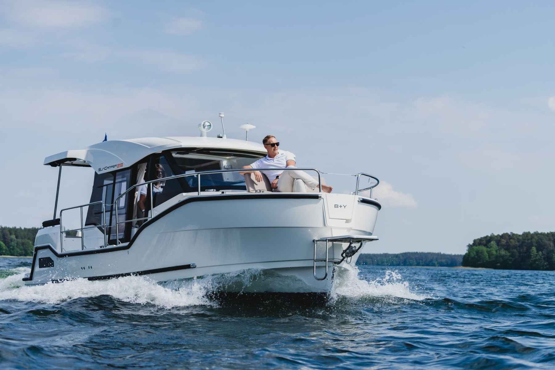 Motorboot IMPOL Yacht & Bootshandel SunCamper 29