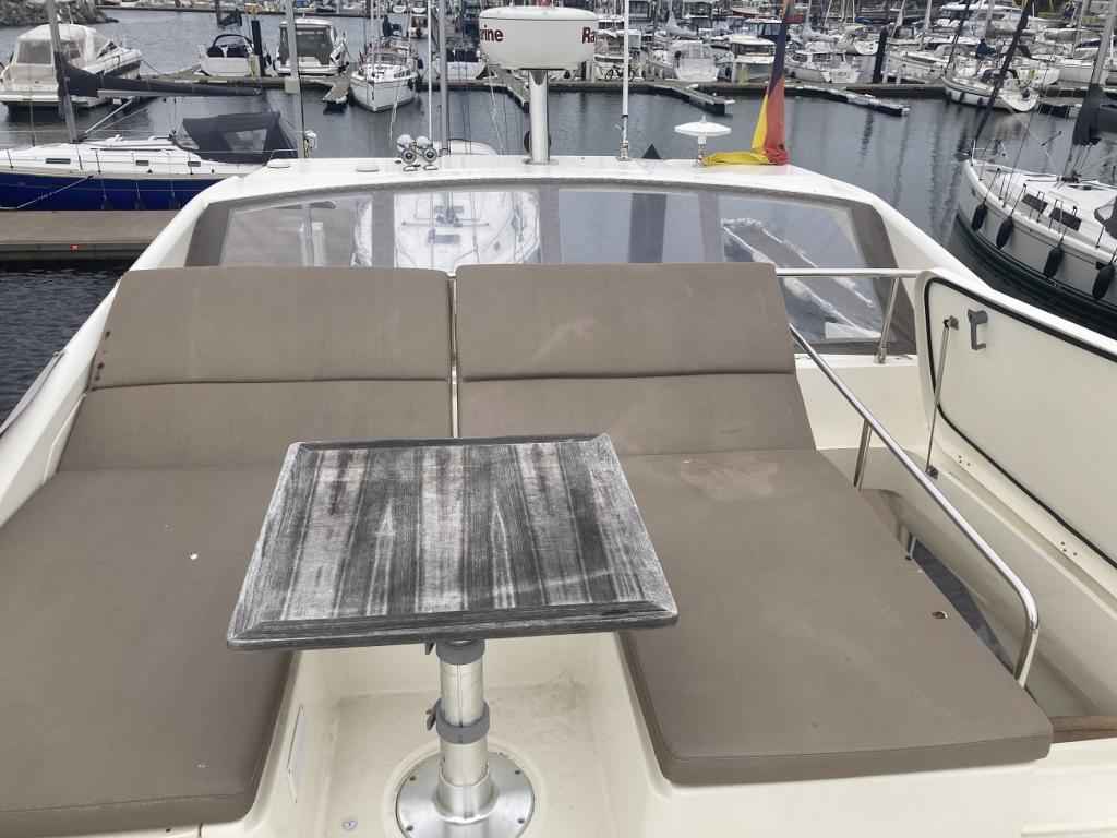 Motorboot Prestige 620 S (SportFly)