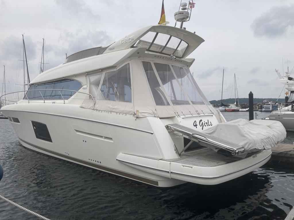 Motorboot Prestige 620 S (SportFly)